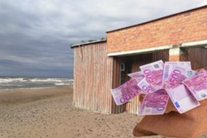 Aistros dėl tualeto Nidoje – be pabaigos: 30 kv. m statinio kaina siekia padanges