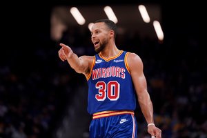 Įspūdinga „Suns“ serija nutrūko: „Golden State Warriors“ užbaigė istorinį Finikso klubo ruožą