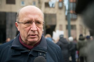 A. Kubilius kritiką užsienio politikai vadina mėgėjiška: įsivaizduokime, kad demokratijos siena eina 400 kilometrų nuo Maskvos