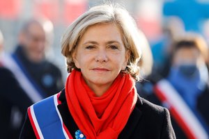 Prancūzijos konservatoriai į prezidento postą siūlys Paryžiaus regiono merę V. Pekresse