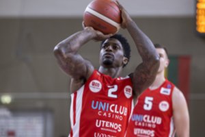 Visas rungtynes pirmavusi „Uniclub Casino-Juventus“ pranoko „Pieno žvaigždes“