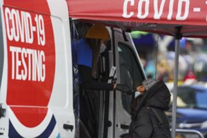 Omikron atvejų skaičius Danijoje per 48 valandas išaugo tris kartus