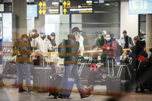 Nuo pirmadienio – pokyčiai keliaujantiems: pasaulis žengia į raudoną zoną, geltonoje liko tik vienas regionas