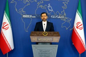 Iranas sako esąs pasirengęs tęsti branduolines derybas, bet smerkia „kaltinimų žaidimą“