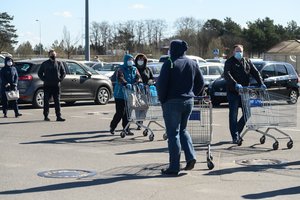 Prekybos tinklų sprendimą šventiniu laikotarpiu įvertino ir klientai, ir darbuotojai: jau stebintų, jei būtų kitaip