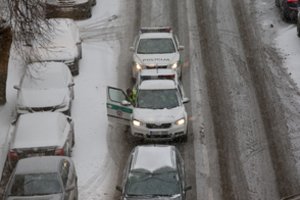 Vairuotojų laukia naujametė dovanėlė: įsigaliojus naujai tvarkai lemtingi taps net keli metrai