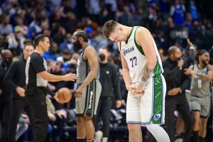 Dalaso šauliams užsikirto ginklai: paleido pergalę prieš „Nets“ pirmaudami 17 taškų