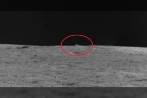 Kinijos mėnuleigis kitoje Mėnulio pusėje aptiko paslaptingą objektą