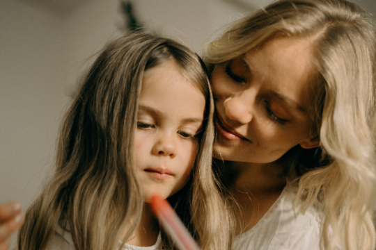 Pirmasis pokalbis apie menstruacijas su dešimtmete: ginekologė pasakė, ką būtina aptarti