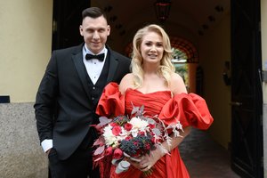 Iš Natalijos Bunkės ir Edgaro Eidėjaus prašo 10 000 eurų: atlikėja teigia, kad situacija absurdiška