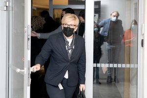 Dviem ministrams pasiryžus trauktis – neskelbtas vėlyvas susitikimas Seime