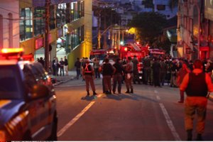 Brazilija: dėl gaisro naktiniame klube, per kurį žuvo 242 žmonės, nuteisti keturi asmenys