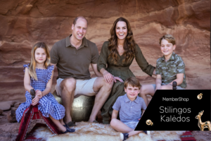 Princo Williamo šeima įsiamžino kalėdiniame atviruke: fotosesijoje pozavo su vasariniais apdarais