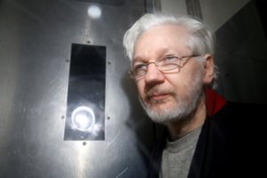 J. Assange'as kalėjime patyrė mikroinsultą, pranešė jo sužadėtinė