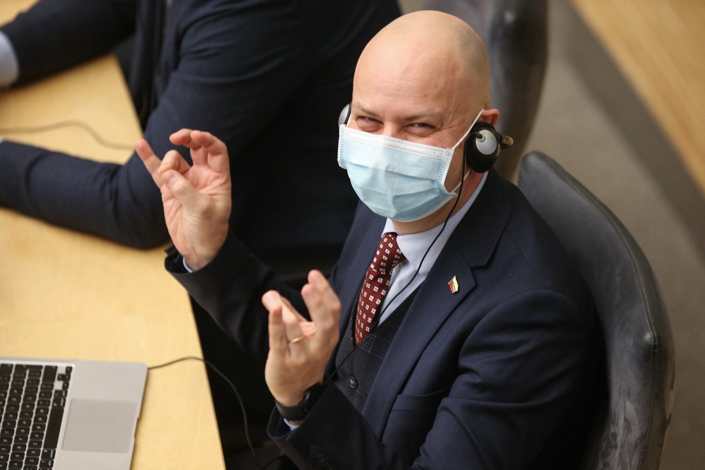 Parlamentarai antradienį balsuos dėl interpeliacijos, kuria spręsis A.Dulkio likimas.<br>R.Danisevičiaus nuotr.