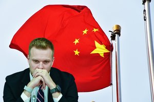 Lietuvos ambasada Kinijoje dirbs tik per nuotolį – diplomatę išsiuntė namo