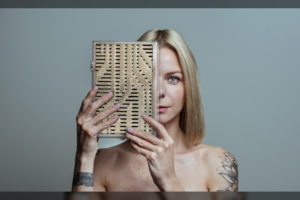 Rašytoja Monika Budinaitė į NFT pasaulį atveda lietuvišką literatūrą