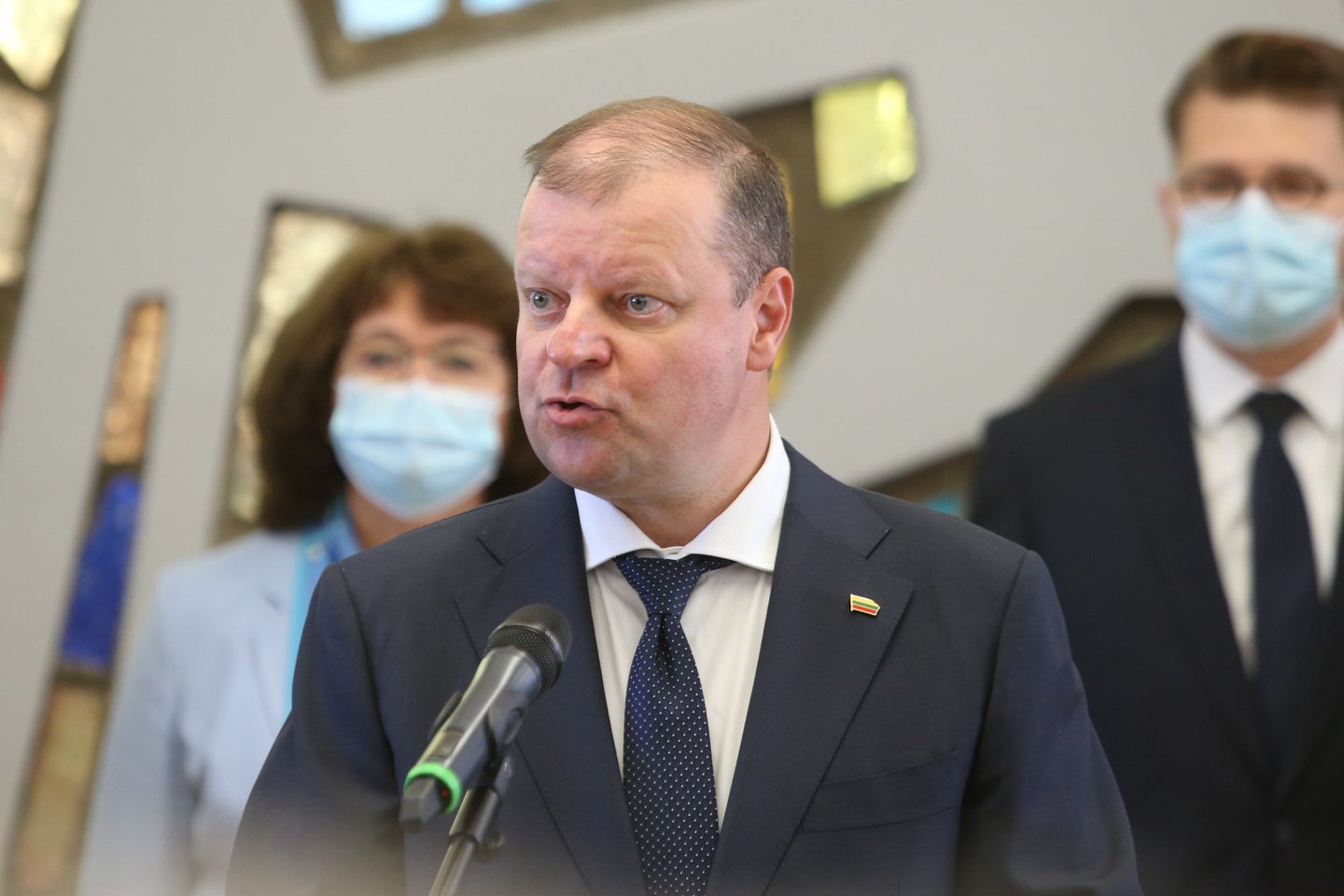 S.Skvernelis.
