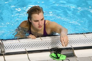 Į baseiną sugrįžusi R. Meilutytė varžovėms vilčių nepalieka: kovos dėl dar vieno medalio