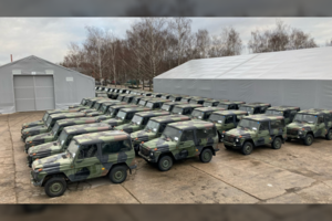 Krašto apsaugos savanoriams Baltarusijos pasienyje bus perduoti 125 olandų visureigiai