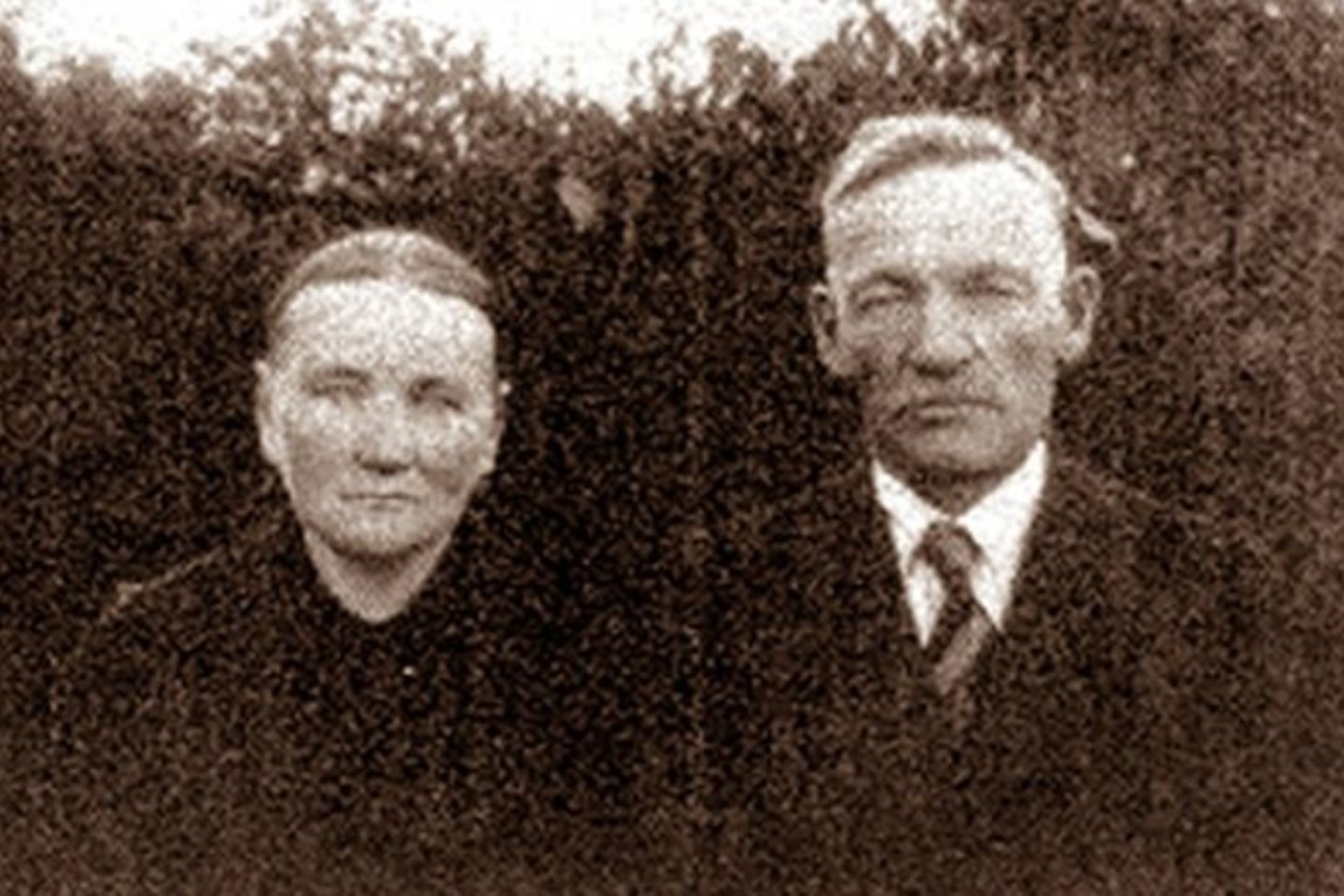 Architekto J.Kriukelio tėvai Uršulė ir Tomas Kriukeliai.<br>V.Aleknienės archyvo nuotr.