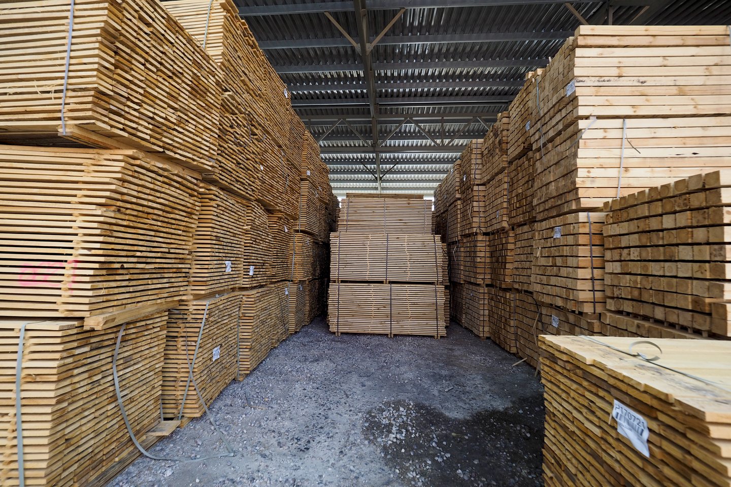 Verslas URM karštąją liniją vertina palankiai – būtiną informaciją susirinks, tačiau konkrečių išeičių tikėtis anksti.<br>V.Ščiavinsko nuotr.