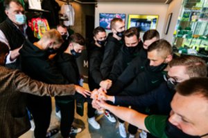 Pasaulio krepšinio 3x3 viršūnę pasiekę lietuviai nežada sustoti: „Stipriai pasistūmėjome Paryžiaus olimpinių žaidynių link“