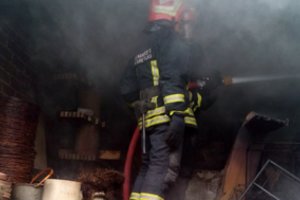 Per savaitgalį – krūva darbo ugniagesiams: degė ligoninė, prekybos centras, gaisre žuvo moteris