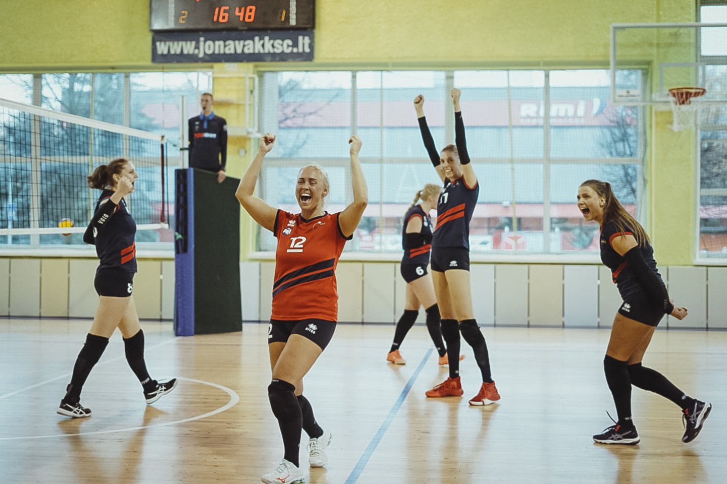 Jonavos „Aušrinės-KKSC“ komanda<br>Aušrinės-KKSC nuotr.