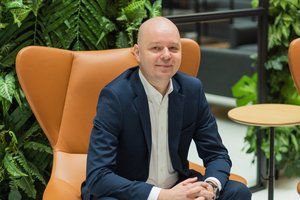 „Digital Aero Technologies“ investuoja 1 milijoną eurų į aviacijos technologijų verslus Locatory.com ir Enginestands.com