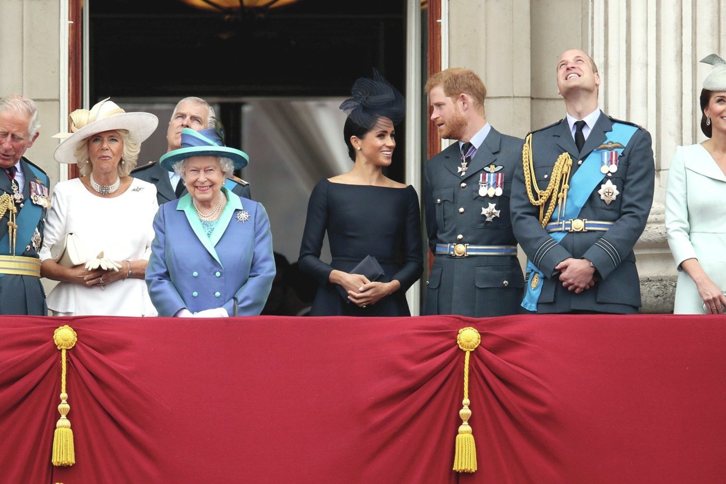 Viešumoje demonstruota britų karališkosios šeimos idilė – tik fasadas: monarchijos užkulisiuose vyksta nuožmios tarpusavio kovos dėl įtakos ir populiarumo.<br>„Reuters“/„Scanpix“ nuotr.