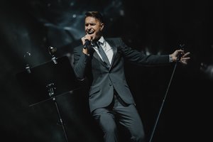 Martynas Kavaliauskas pradėjo kalėdinių koncertų turą: ovacijos netilo kelias minutes