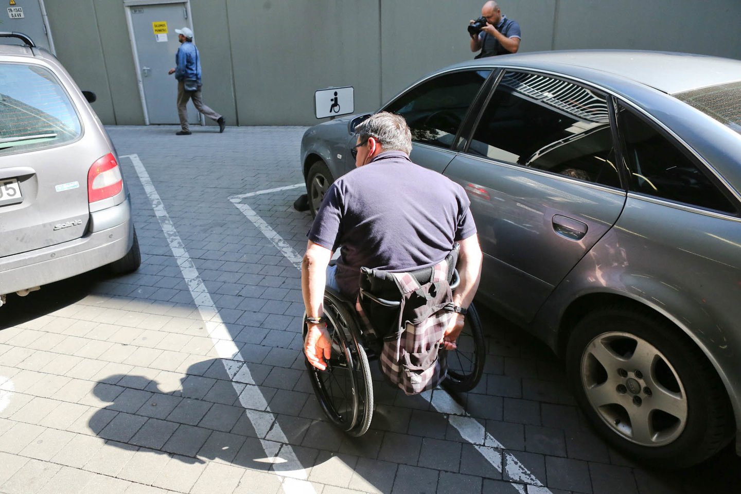 Socialinės apsaugos ir darbo ministerija teigia, kad 2022 metais numatyta Neįgaliųjų reforma turėtų paskatinti sklandesnį ir lengvesnį negalią turinčių asmenų įsitraukimą į visuomenės gyvenimą.<br>G.Bitvinsko nuotr.