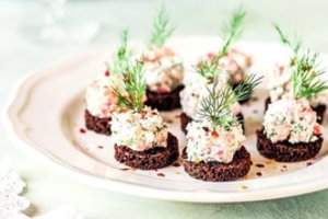 Maskarponės ir rūkytos lašišos užtepėlė tiks ir pusryčiams, ir svečiui pavaišinti