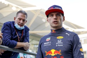 Skandalu virtęs finišas M. Verstappeno nesudrebino: tobulas tobulų tėvų kūrinys pasiruošęs naujai „Formulės 1” erai