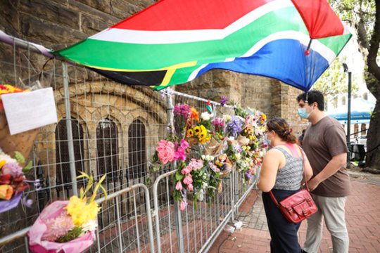 Pietų Afrikos Respublika gedi kovos su apartheidu legendos Desmondo Tutu