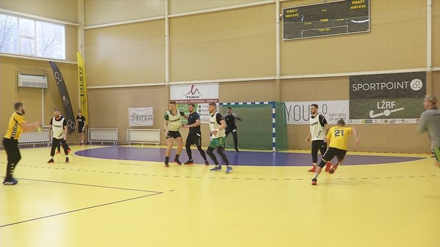 Lietuvos rankinio rinktinė treniruojasi Europos čempionatui: žais po 24 metų pertraukos