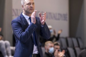 LKL skęstantį Prienų laivą gelbėjantis V. Ginevičius: „Retai kam pasitaiko pralaimėti dešimt kartų iš eilės“