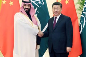 JAV ir Kinijos ginčuose įstrigusiems Artimiesiems Rytams veriasi nauji keliai: regionas slysta amerikiečiams iš rankų