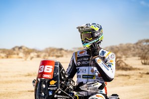 A. Gelažninkas sėkmingai įveikė Dakaro ralio testus