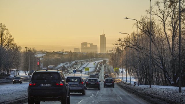 Sinoptikai prognozuoja niūrius orus: vietomis tvyros rūkas