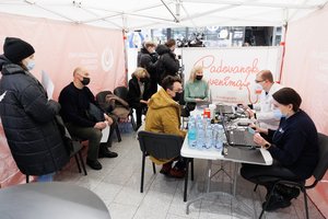 Ketvirtadienį vilniečiai galės pasiskiepyti nuo COVID-19 prekybos centre