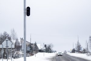 Baudos už KET pažeidimus atkeliavo vėl ne tiems asmenims: pareigūnai informuoja, ką tokiu atveju daryti