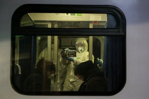 Laukia tamsi žiema: naujiems COVID-19 atvejams šokus į viršų pateikė nerimą keliančią prognozę