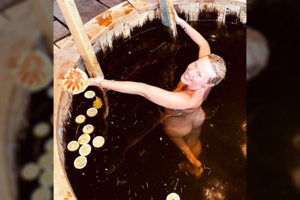 K. Sobčiak paviešino pikantišką nuotrauką iš kubilo: vieni ją lygina su A. Voločkova, o kiti negaili kritikos