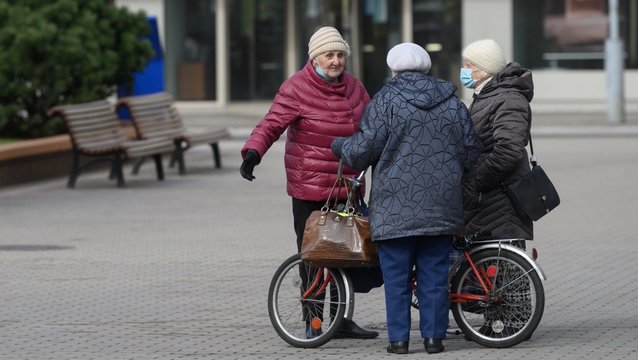 Į antros pakopos pensijų fondus įtraukta per 300 tūkst. lietuvių: pranešė, ką daryti nenorintiems kaupti