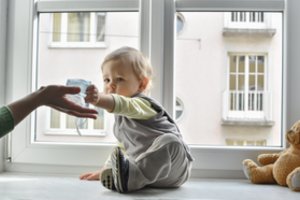 Ištyrė kūdikius, gimusius per pandemiją – pastebėjo vieną nerimą keliantį dėsningumą