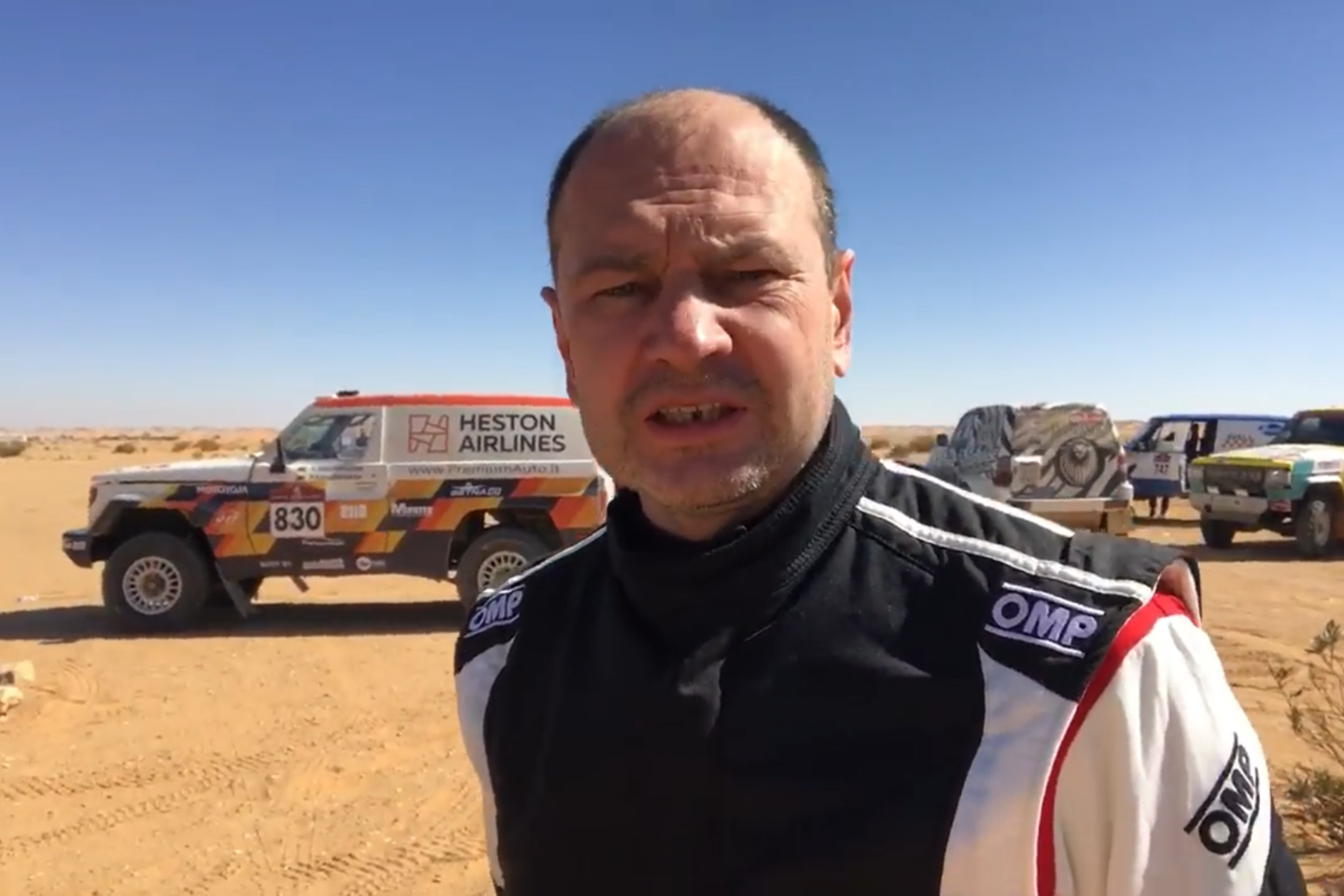 Ketvirtadienį Dakaro lenktynės anksčiau nei planuota baigėsi lengvųjų „klasikinių“ automobilių klasėje važiuojantiems Valdui Valiukevičiui ir Pauliui Kavaliauskui.<br>Stop kadras