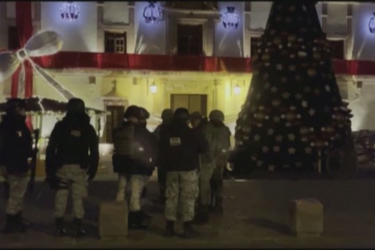 Dėl nesibaigiančių narkotikų kovų Meksikoje didėja smurto lygis: visureigyje rasta 10 lavonų