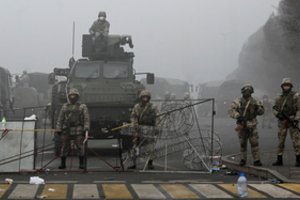 Kinijos prezidentas giria „tvirtas priemones“ prieš protestuotojus Kazachstane